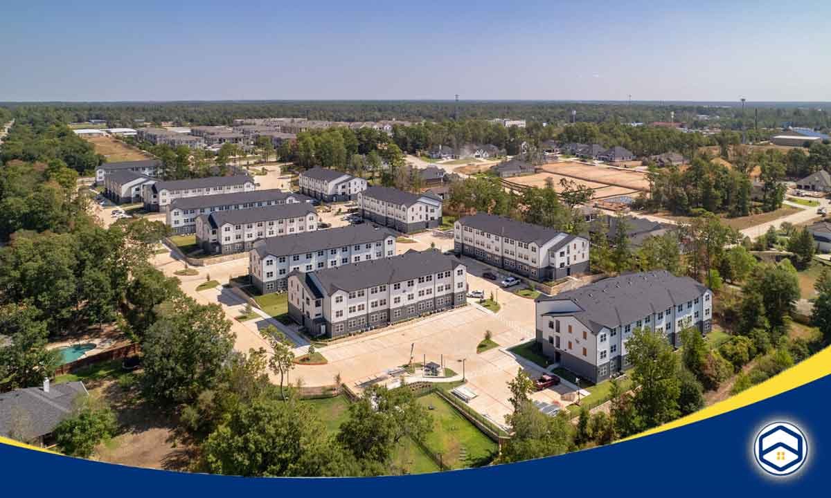 The image shows an aerial view of the Prose in the Pines Apartment Homes, which appears to be one of the "Top Conroe Apartments Offering Video Walkthroughs" mentioned in the blog topic.