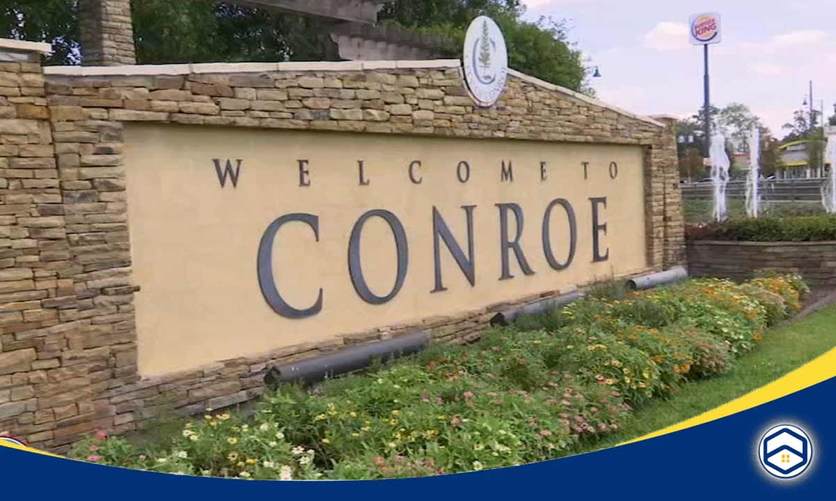 The image shows the "Welcome to Conroe" sign, which is relevant to the topic of finding affordable apartments in Conroe.